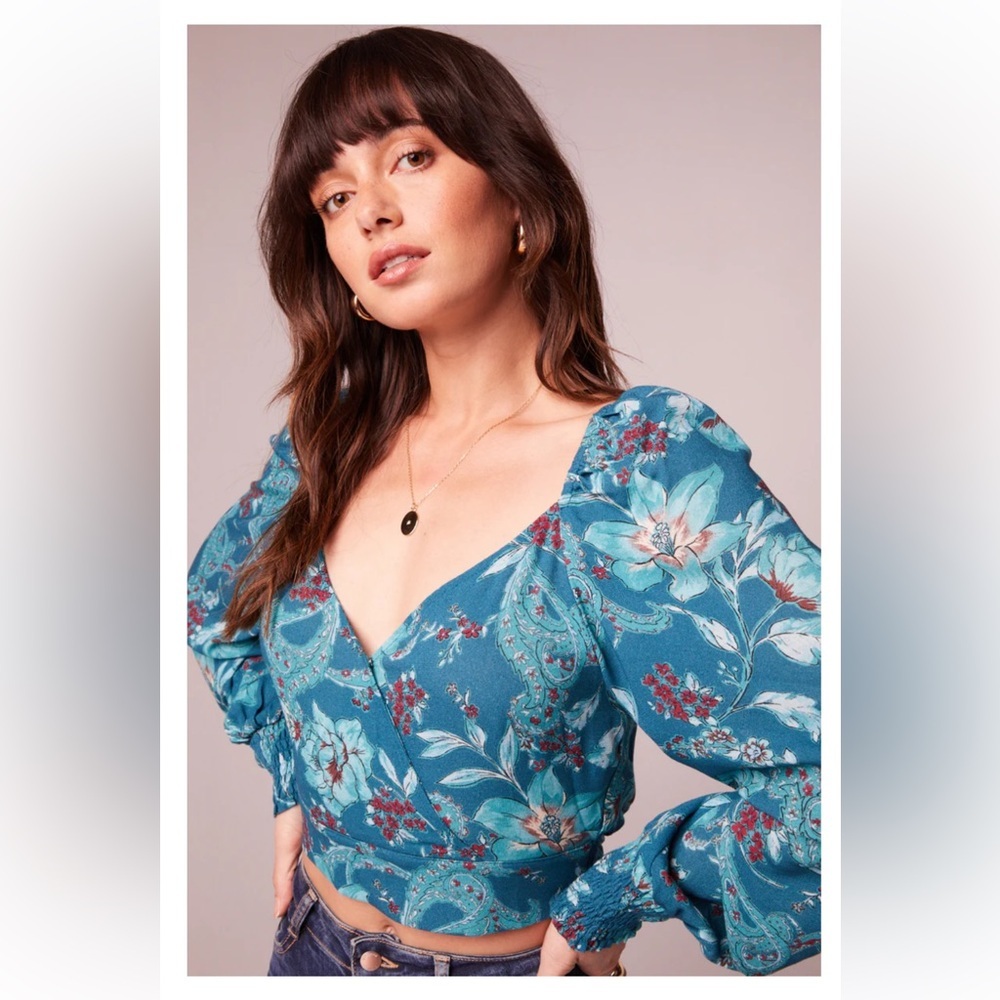 Band of the Free Sybille Teal Blue Floral Crossover Crop Top Size XS NWT